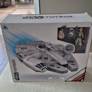 Star Wars  Toy Box Millennium Falcon Set .New ,Gray Action Figures Playset.